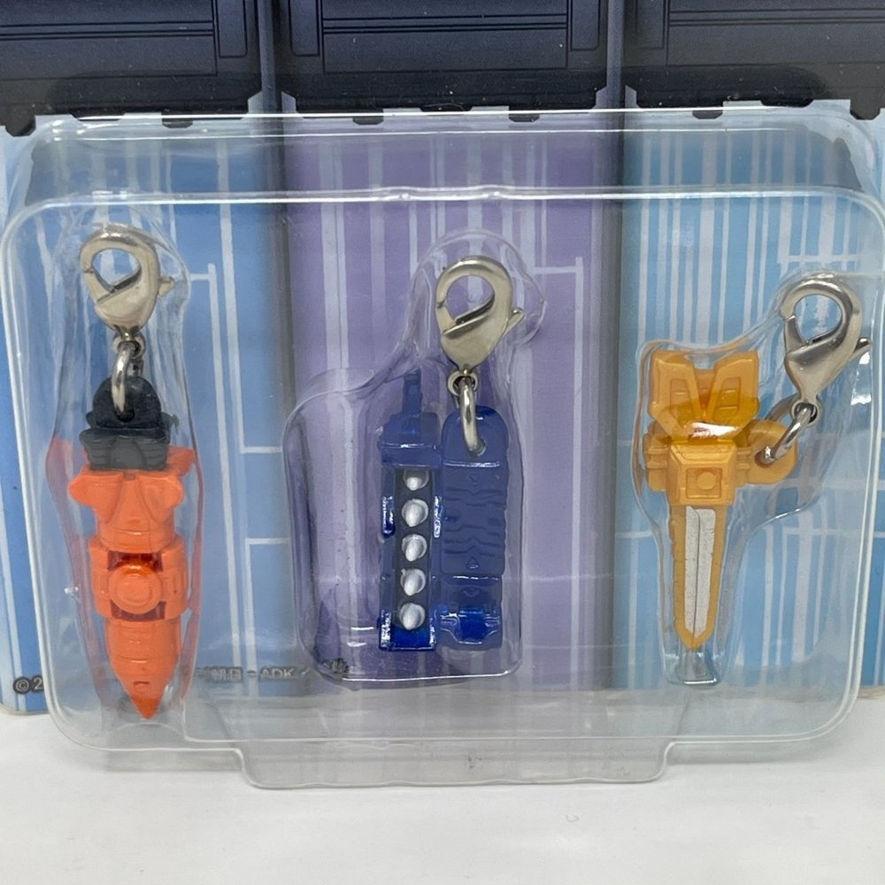 Kamen Rider Fourze Modules Keychains Charm Set - Picture 7 of 7